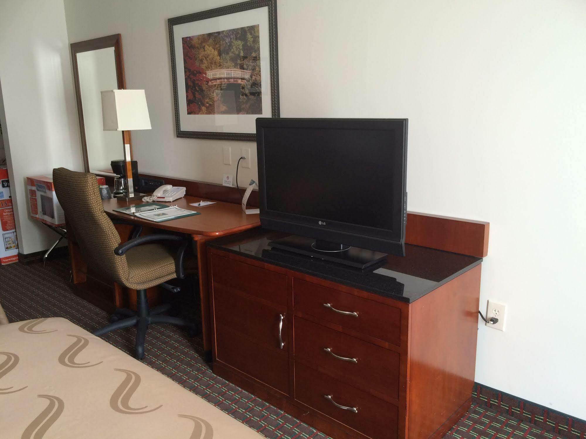 Days Inn By Wyndham Hartsfield Jackson Atlanta Airport West Колледж Парк Экстерьер фото
